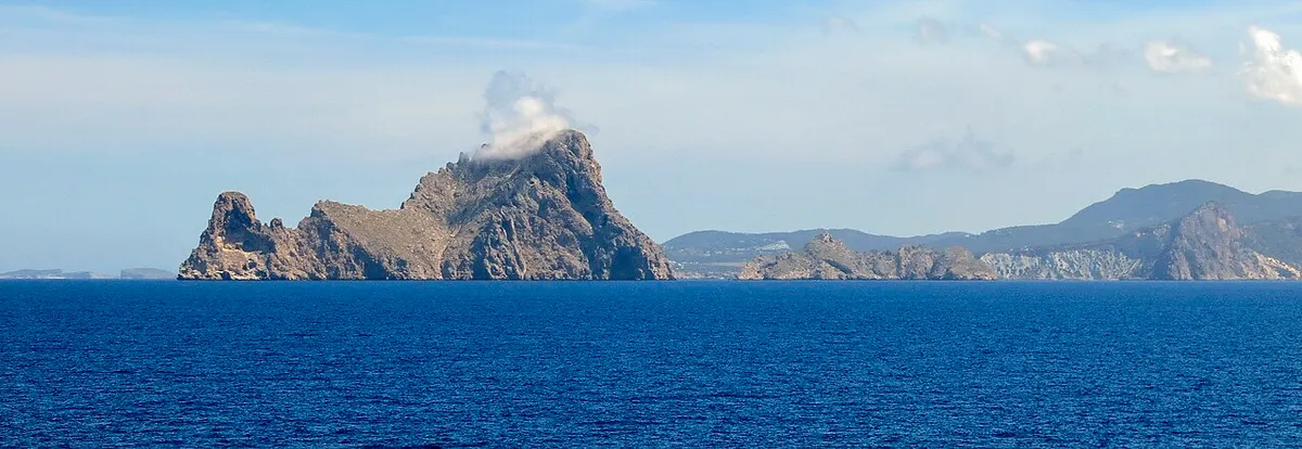 Es Vedra and Es Vedranell off Ibiza